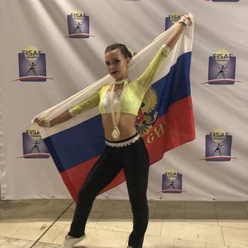Студентки УралГУФК завоевали золото на чемпионате Европы по фитнес-аэробике